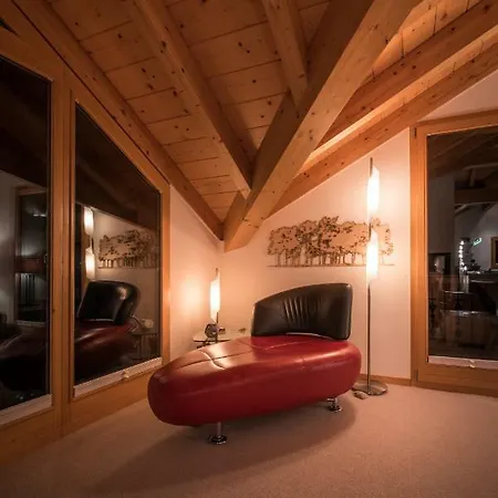 Fortuna 4 Penthouse Apartment